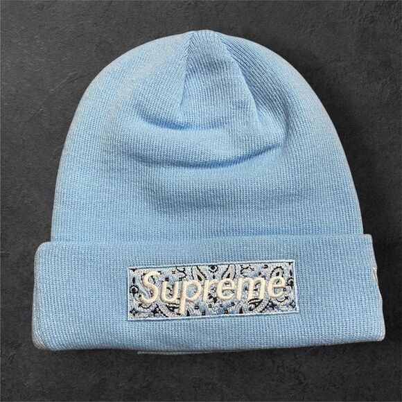Supreme New York FW19 Fall/Winter Bandana Beanie Baby Blue NWT Unisex - Picture 1 of 6